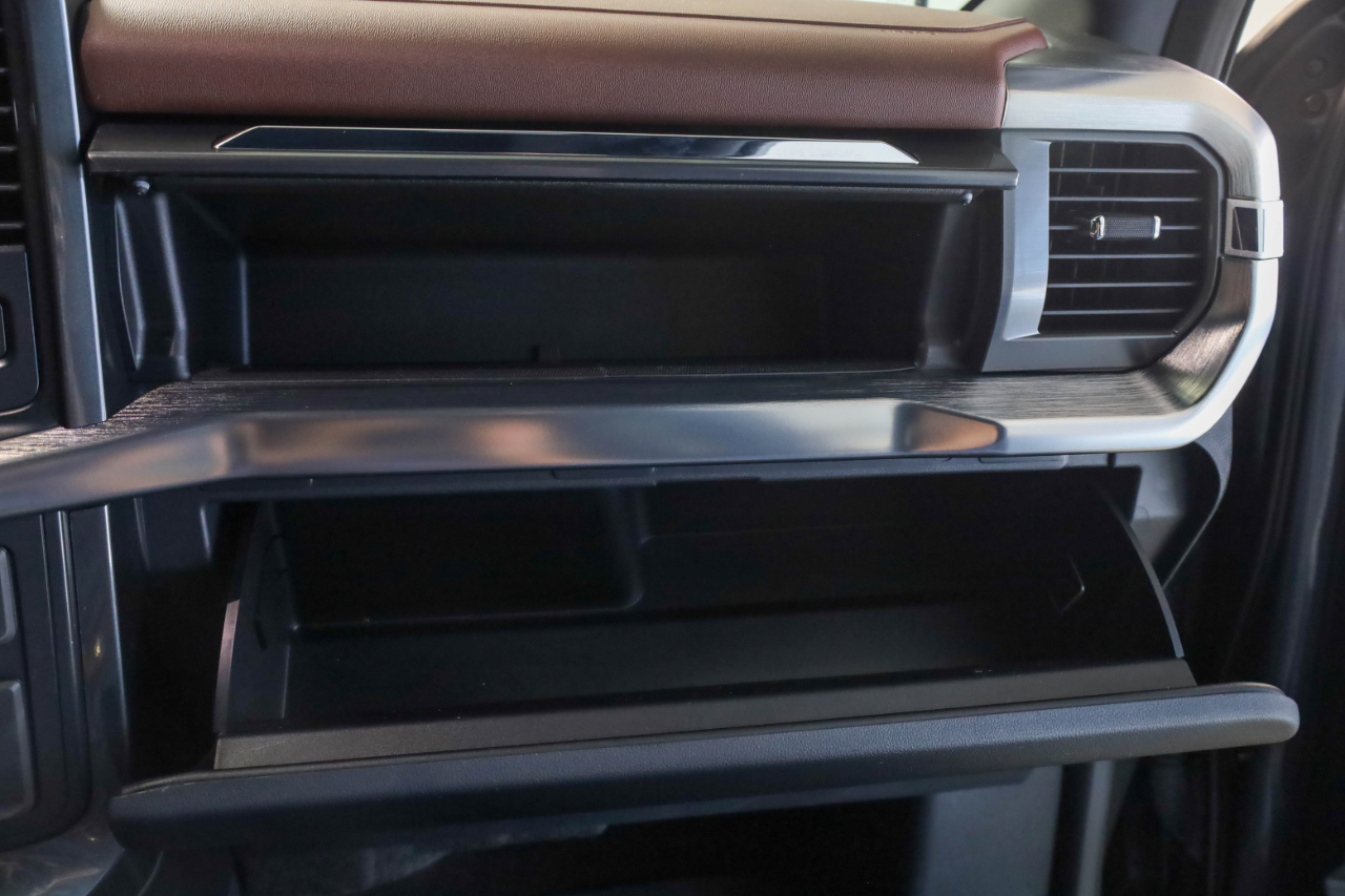 Ford F-150 4WD SuperCrew 145" Lariat 2022