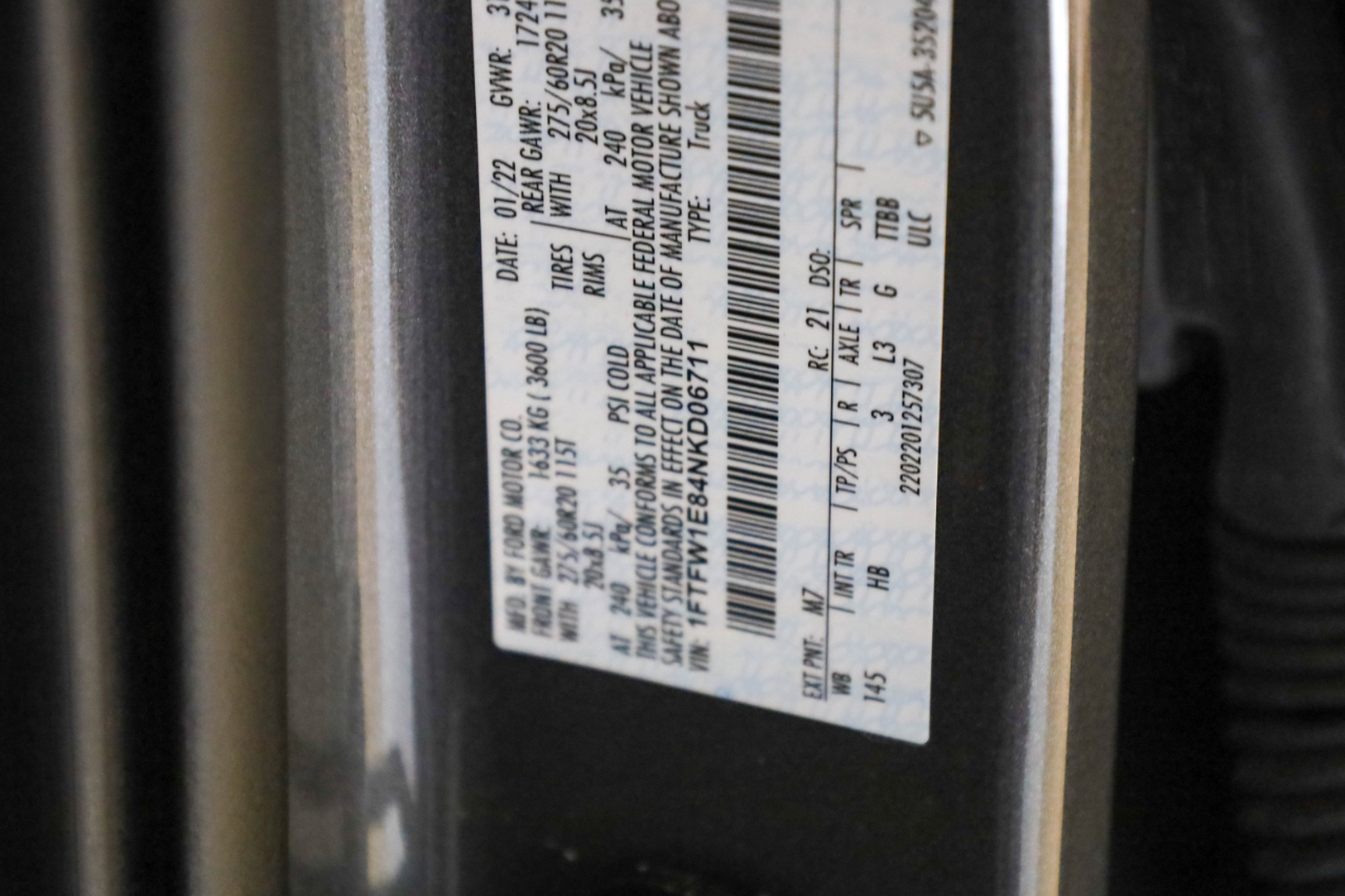 Ford F-150 4WD SuperCrew 145" Lariat 2022