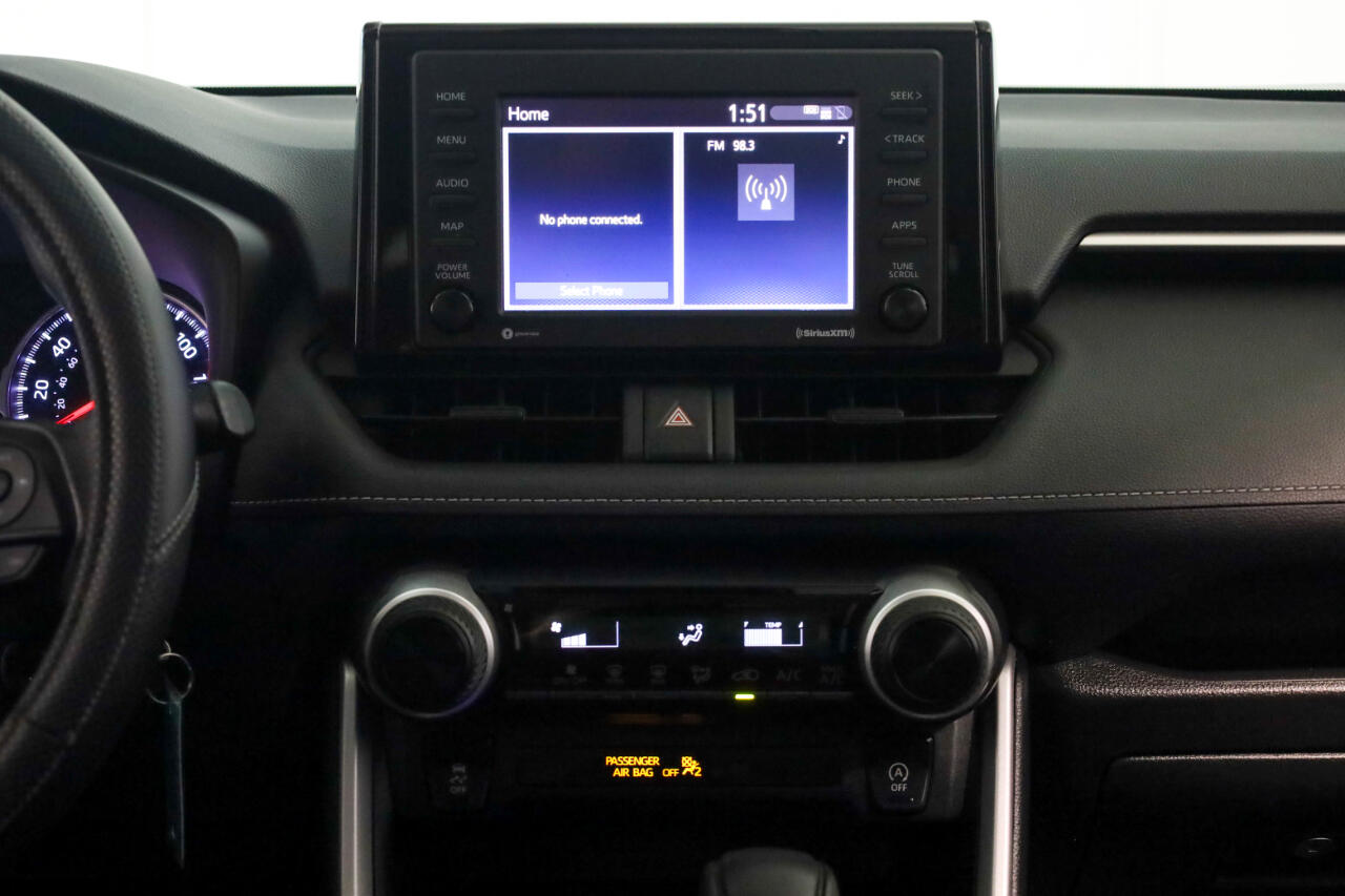 Toyota RAV4 LE AWD (Natl) 2022