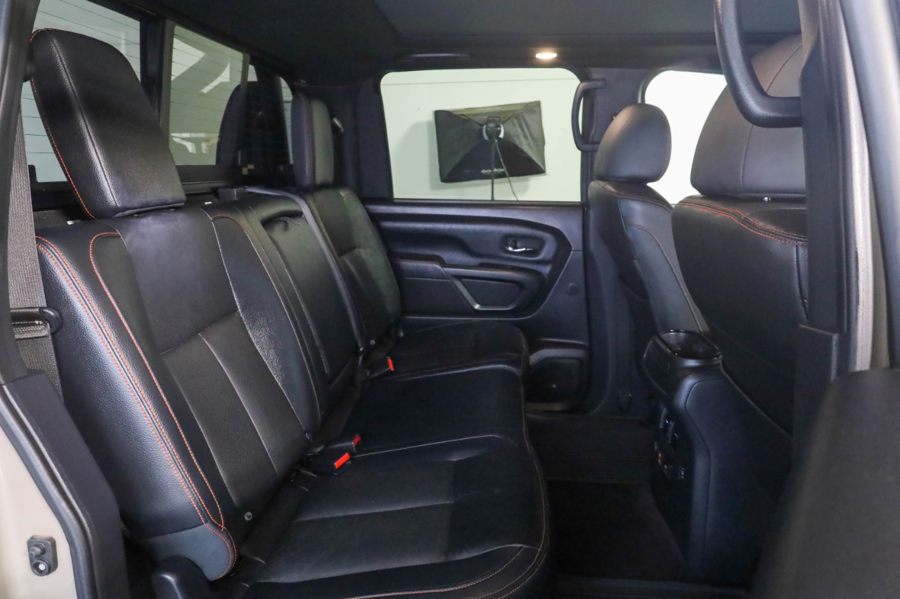 Nissan Titan 4x4 Crew Cab PRO-4X 2021