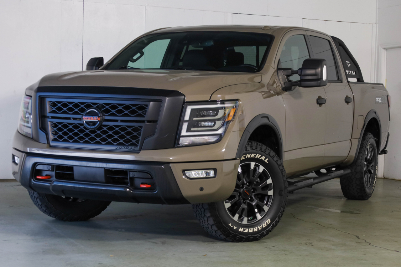 Nissan Titan 4x4 Crew Cab PRO-4X 2021