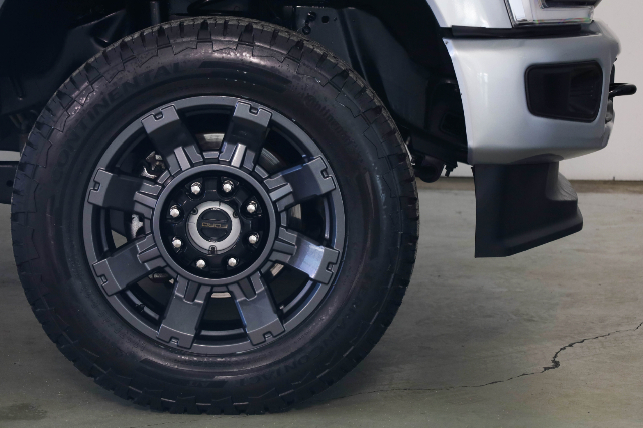 Ford Super Duty F-250 SRW Lariat 4WD Crew Cab 6.75' Box 2023