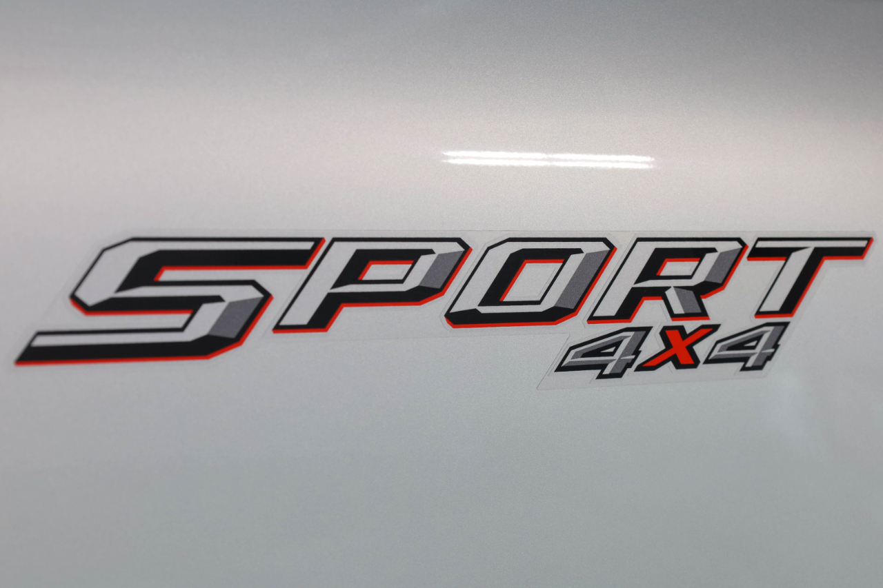 Ford Super Duty F-250 SRW Lariat 4WD Crew Cab 6.75' Box 2023