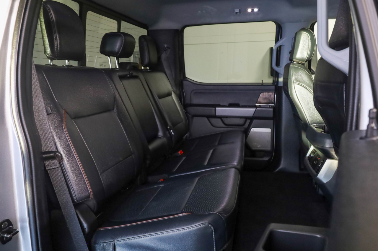 Ford Super Duty F-250 SRW Lariat 4WD Crew Cab 6.75' Box 2023