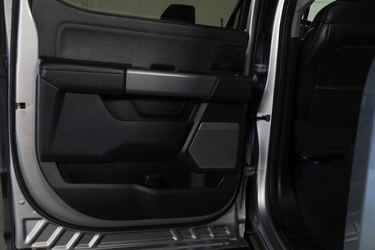 Ford Super Duty F-250 SRW Lariat 4WD Crew Cab 6.75' Box 2023