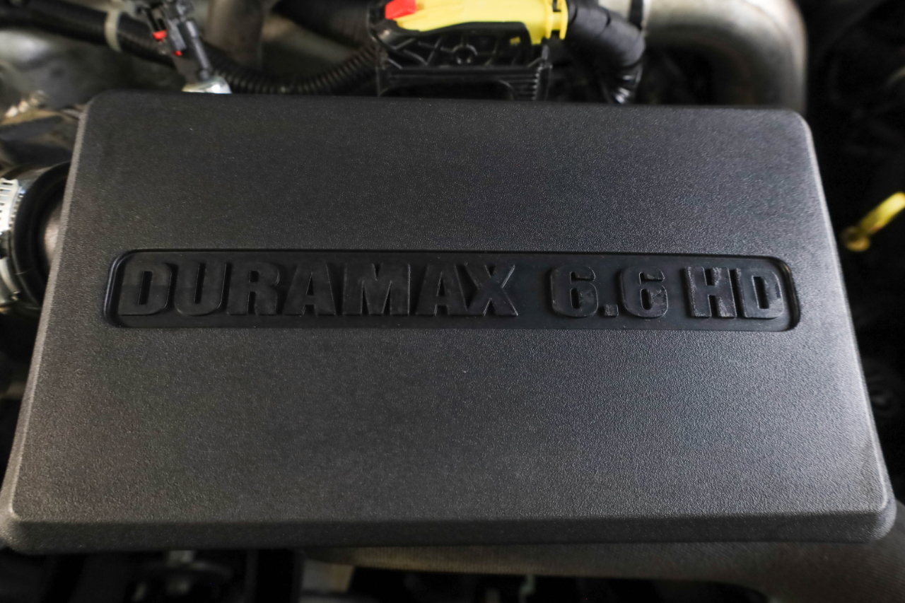 GMC Sierra 2500HD 4WD Crew Cab 159" Denali 2022