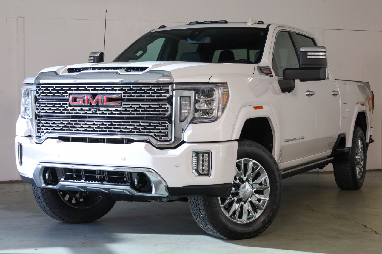 GMC Sierra 2500HD 4WD Crew Cab 159" Denali 2022