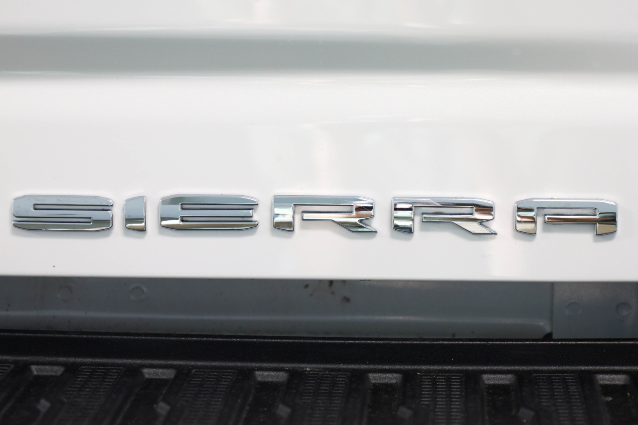 GMC Sierra 2500HD 4WD Crew Cab 159" Denali 2022