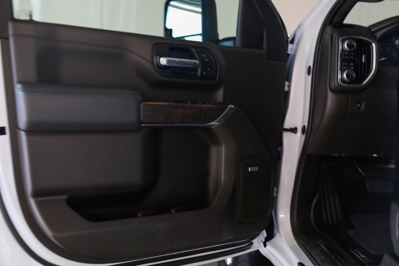 GMC Sierra 2500HD 4WD Crew Cab 159" Denali 2022