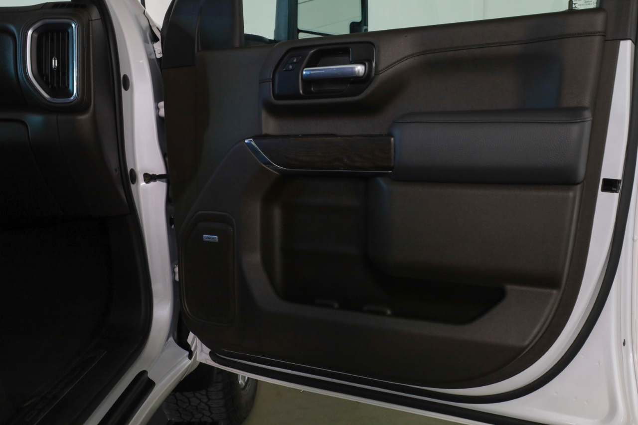 GMC Sierra 2500HD 4WD Crew Cab 159" Denali 2022