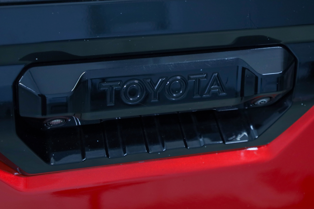 Toyota Tundra 2WD Platinum CrewMax 5.5' Bed (Natl) 2022