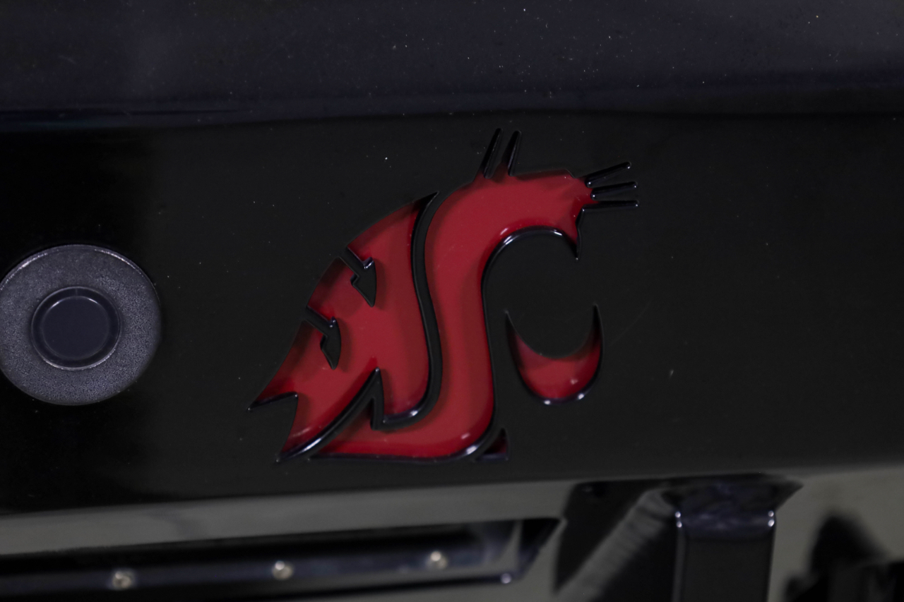 Ford Super Duty F-350 SRW Lariat 4WD Crew Cab 8' Box 2017