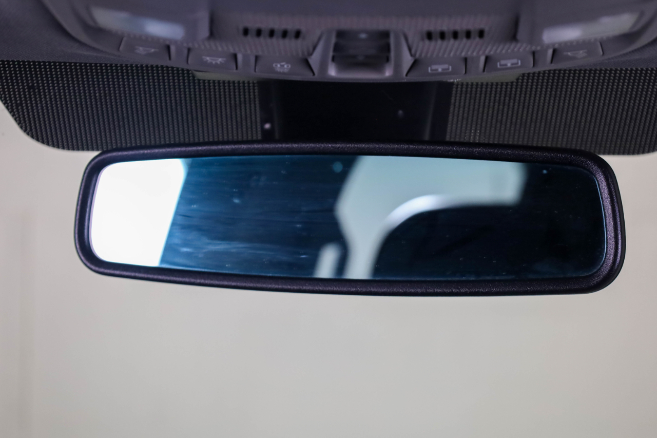 Ford Super Duty F-350 SRW Lariat 4WD Crew Cab 8' Box 2017