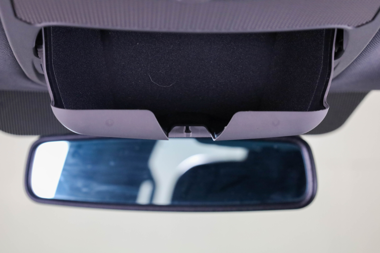 Ford Super Duty F-350 SRW Lariat 4WD Crew Cab 8' Box 2017