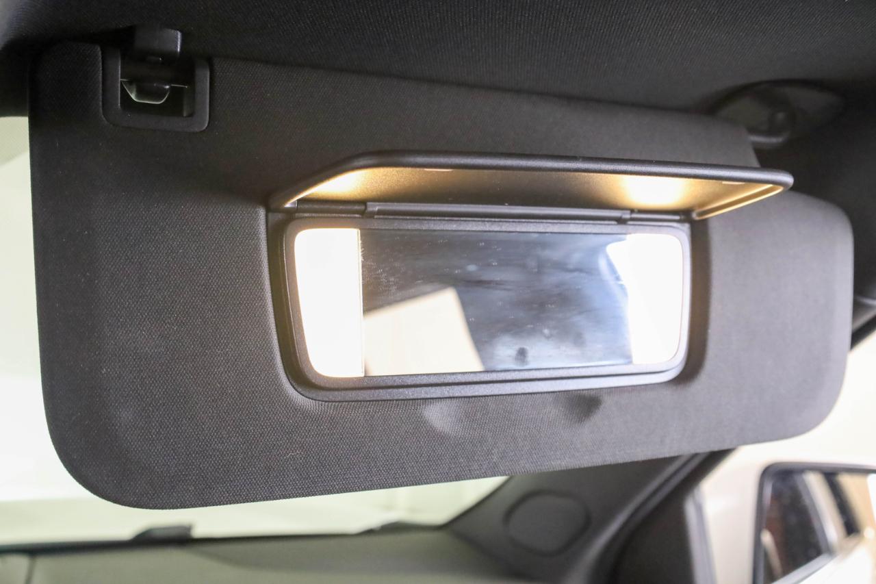 GMC Yukon XL 4WD 4dr Denali Ultimate 2023