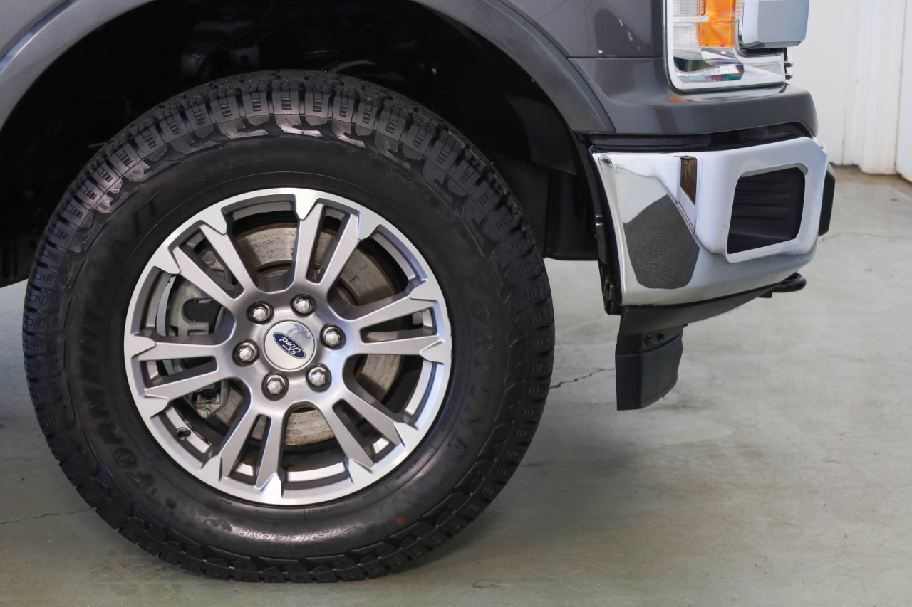 Ford F-150 SuperCrew 150" Lariat 4WD 2019