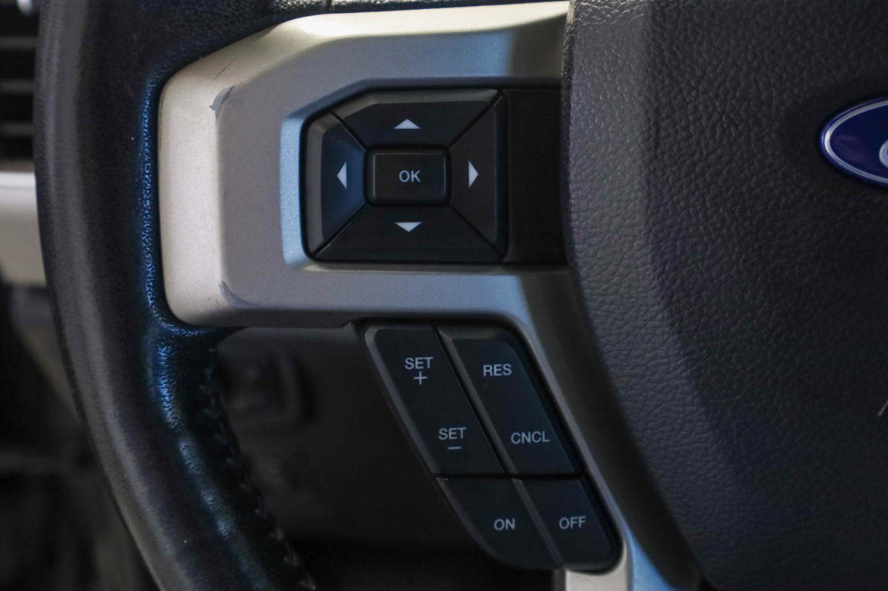 Ford F-150 SuperCrew 150" Lariat 4WD 2019