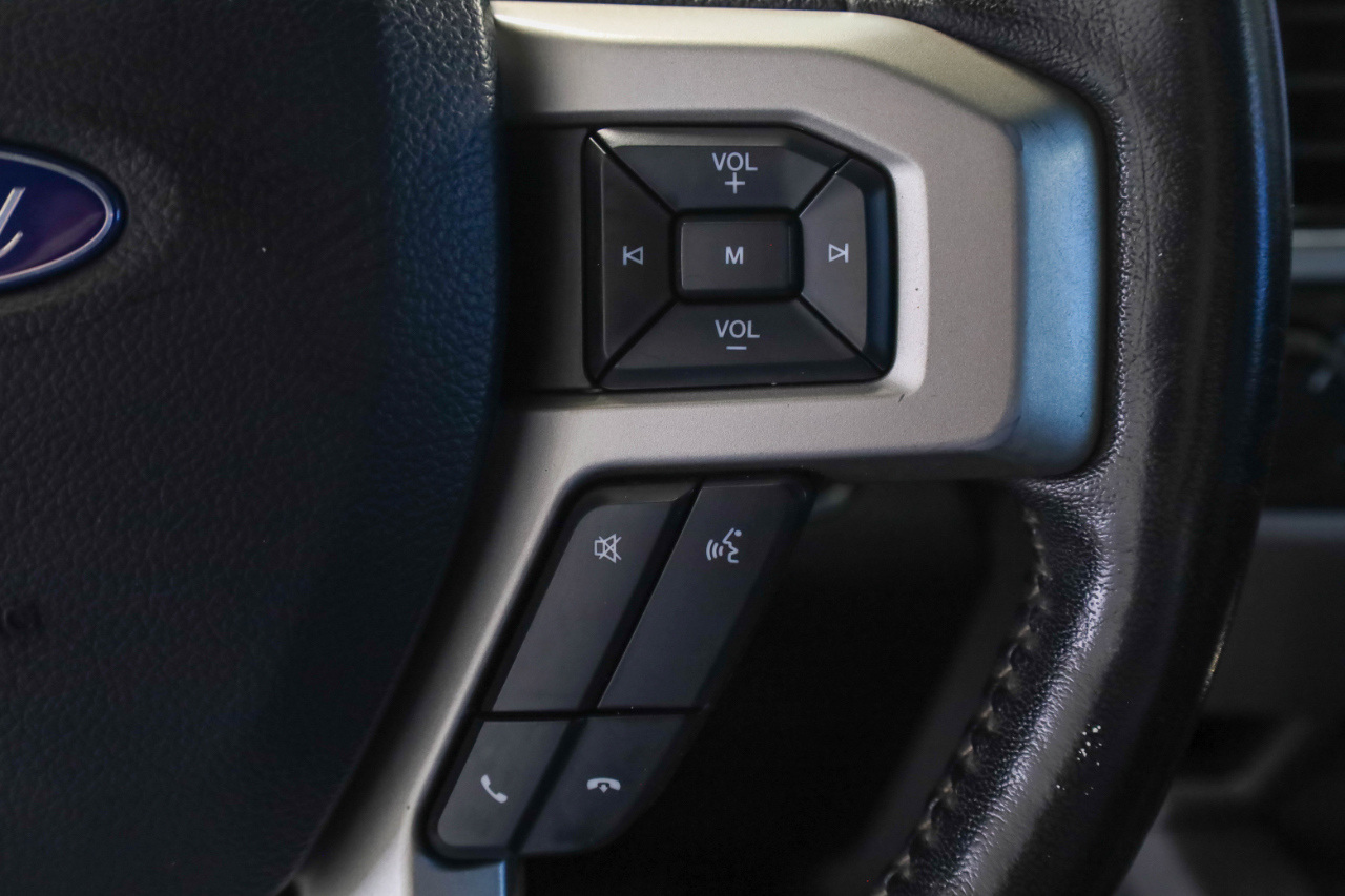 Ford F-150 SuperCrew 150" Lariat 4WD 2019