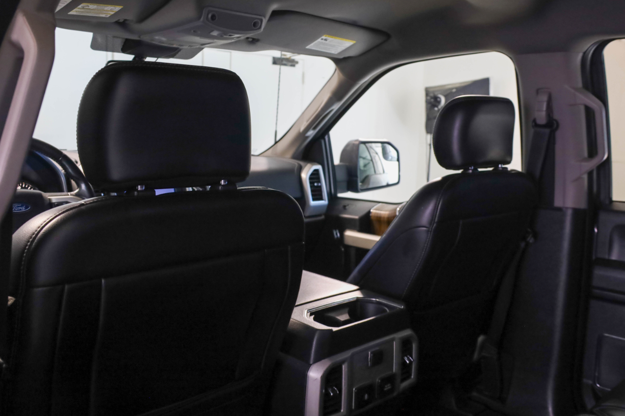 Ford F-150 SuperCrew 150" Lariat 4WD 2019