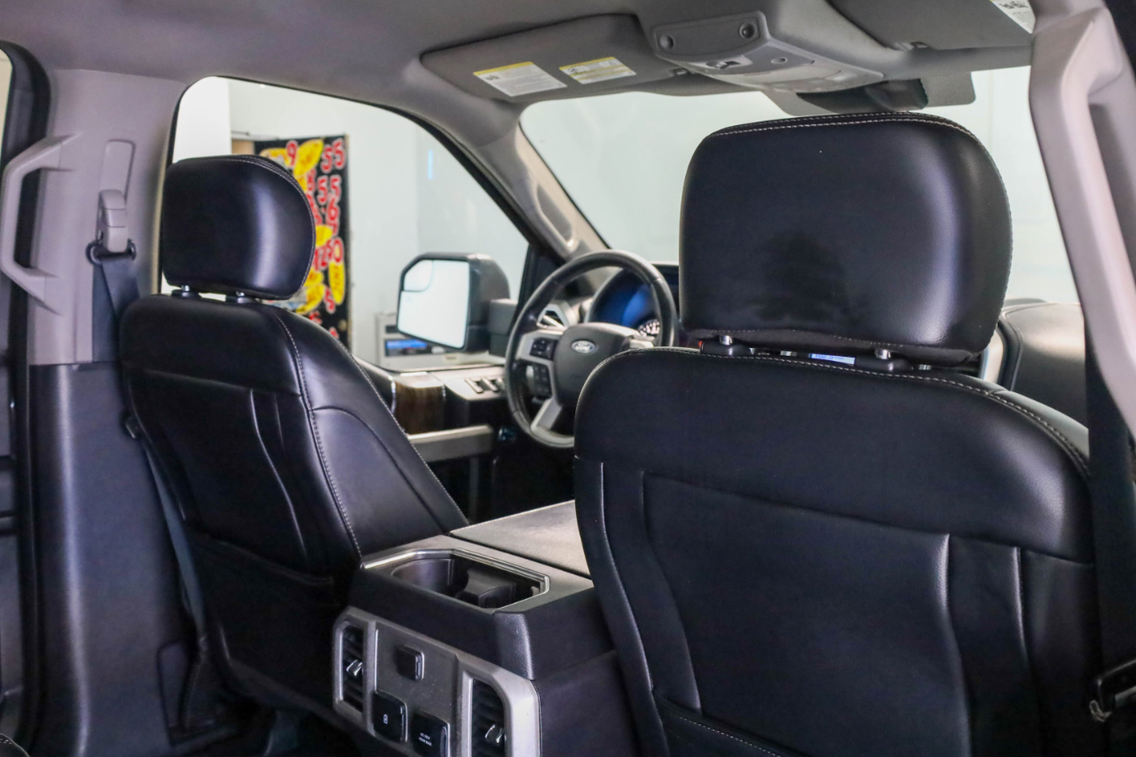 Ford F-150 SuperCrew 150" Lariat 4WD 2019