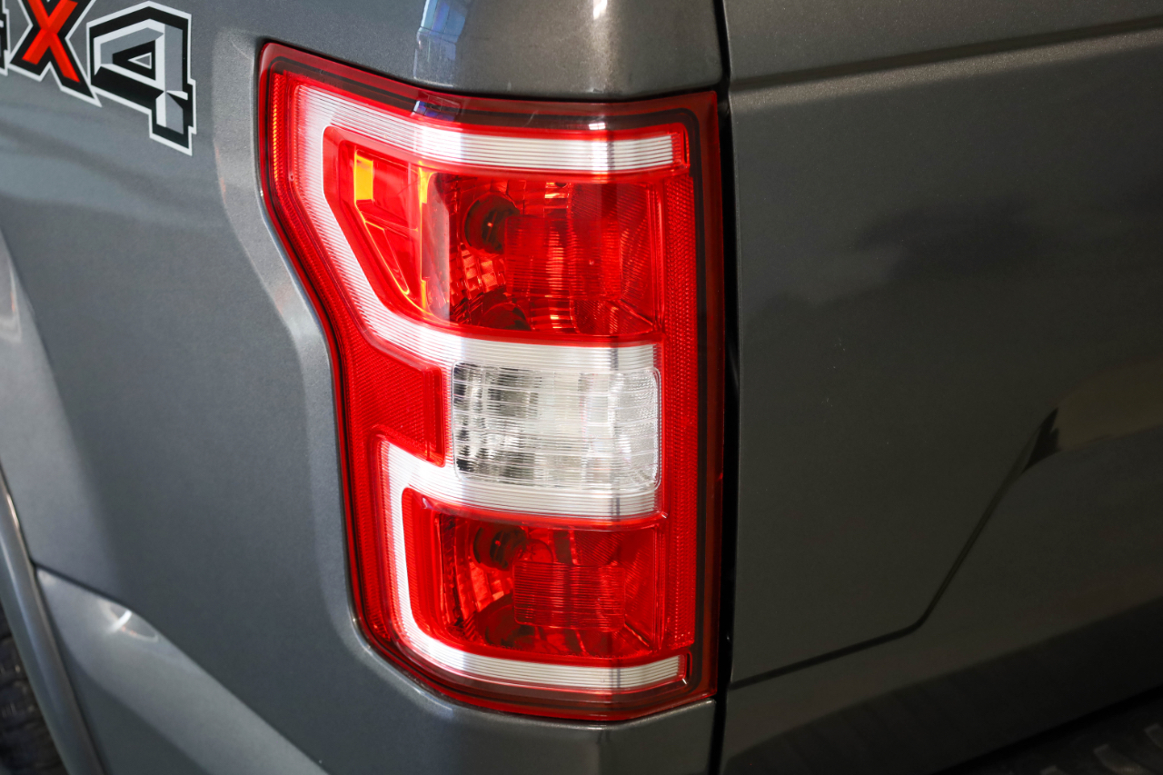 Ford F-150 SuperCrew 150" Lariat 4WD 2019