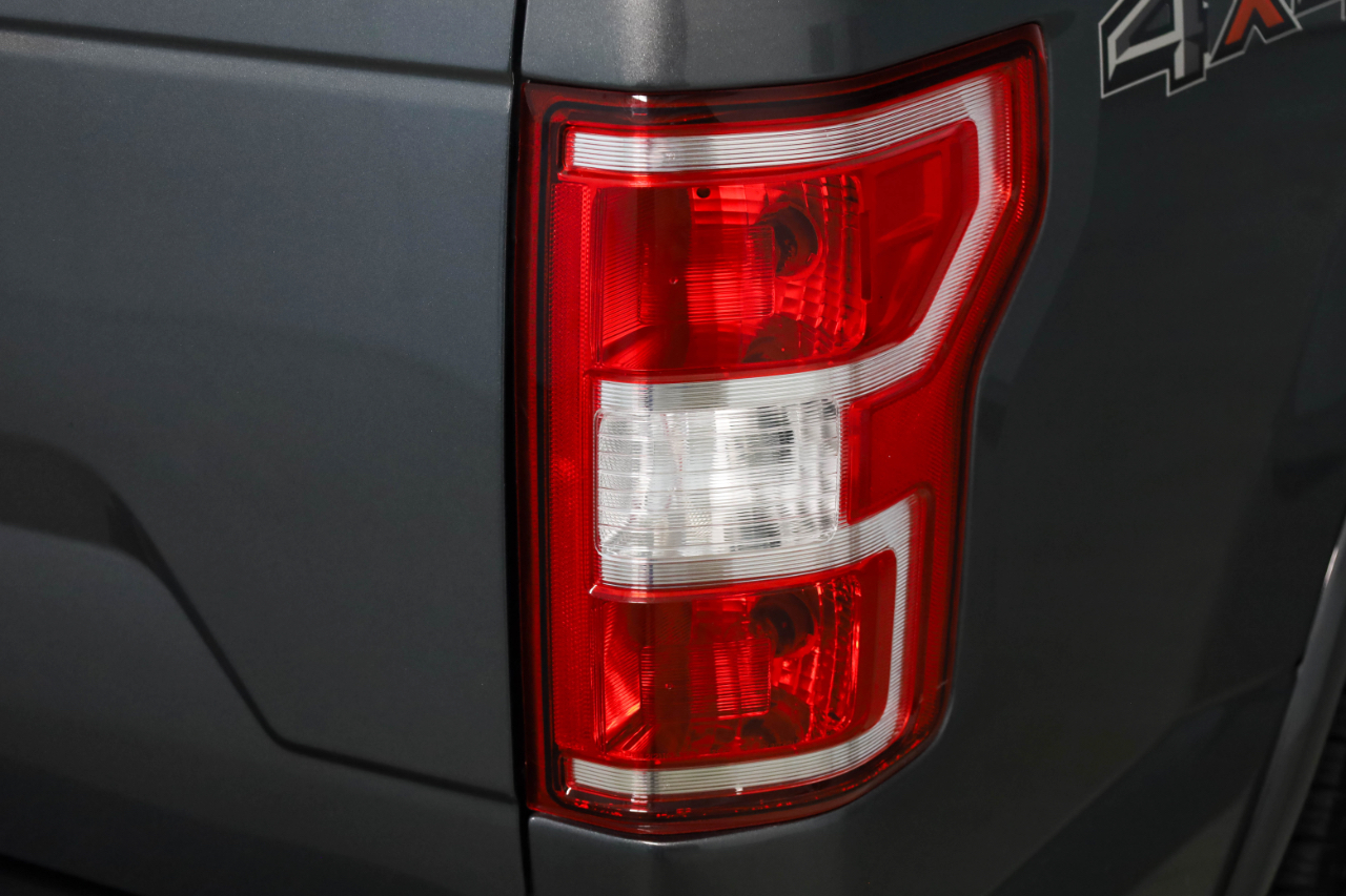 Ford F-150 SuperCrew 150" Lariat 4WD 2019