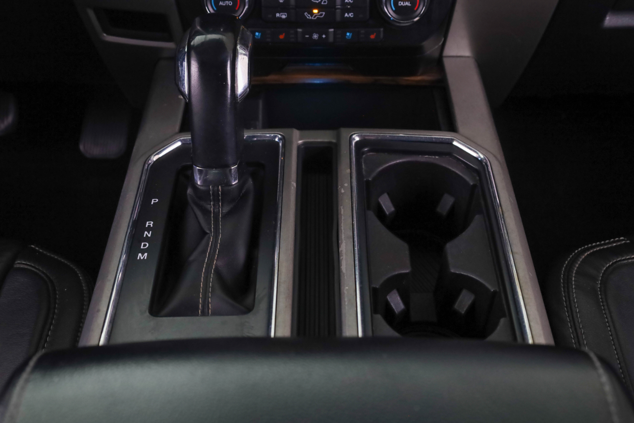 Ford F-150 SuperCrew 150" Lariat 4WD 2019