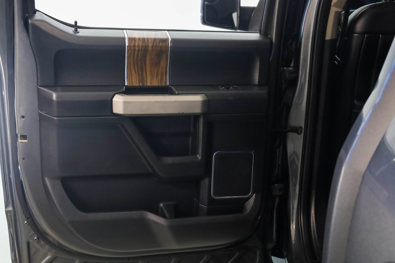 Ford F-150 SuperCrew 150" Lariat 4WD 2019