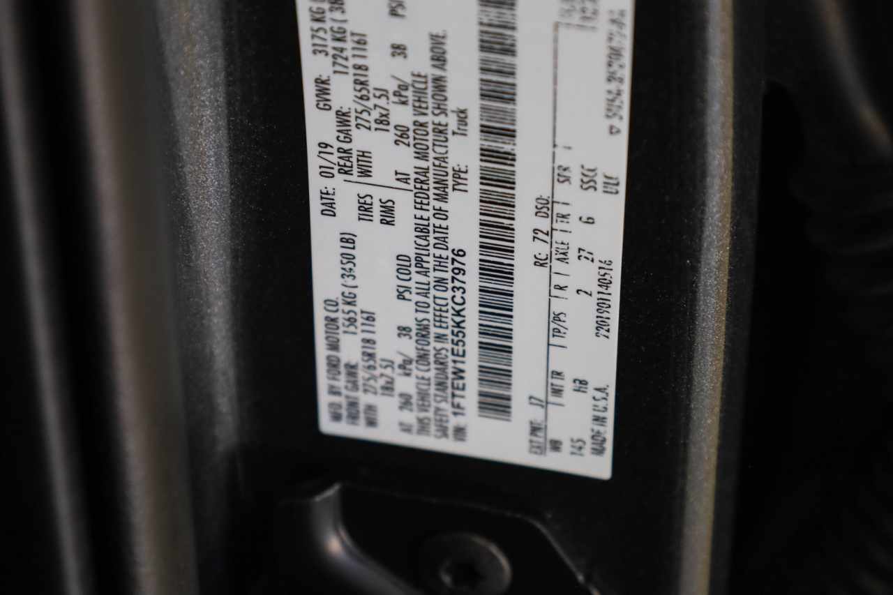 Ford F-150 SuperCrew 150" Lariat 4WD 2019