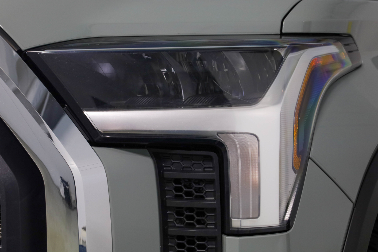 Toyota Tundra 4WD SR5 CrewMax 6.5' Bed (Natl) 2022