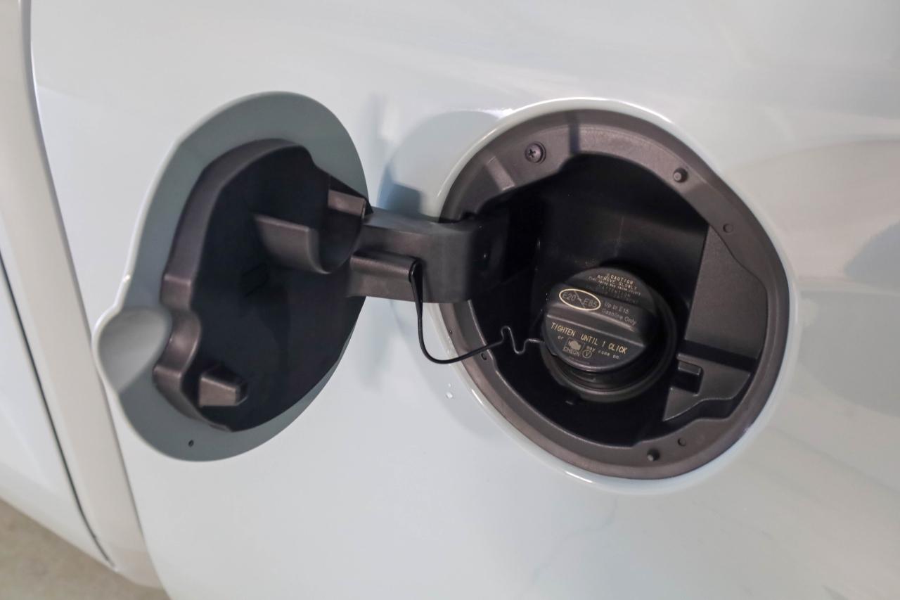 Toyota Tundra 4WD SR5 CrewMax 6.5' Bed (Natl) 2022