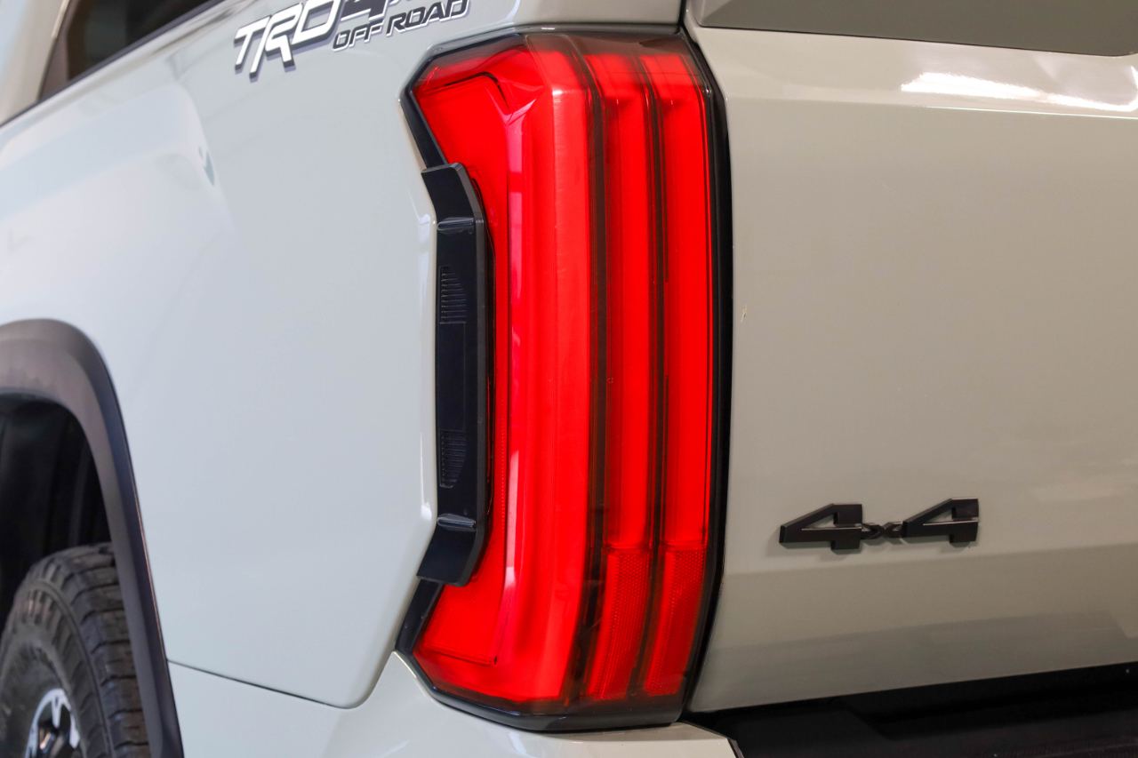 Toyota Tundra 4WD SR5 CrewMax 6.5' Bed (Natl) 2022