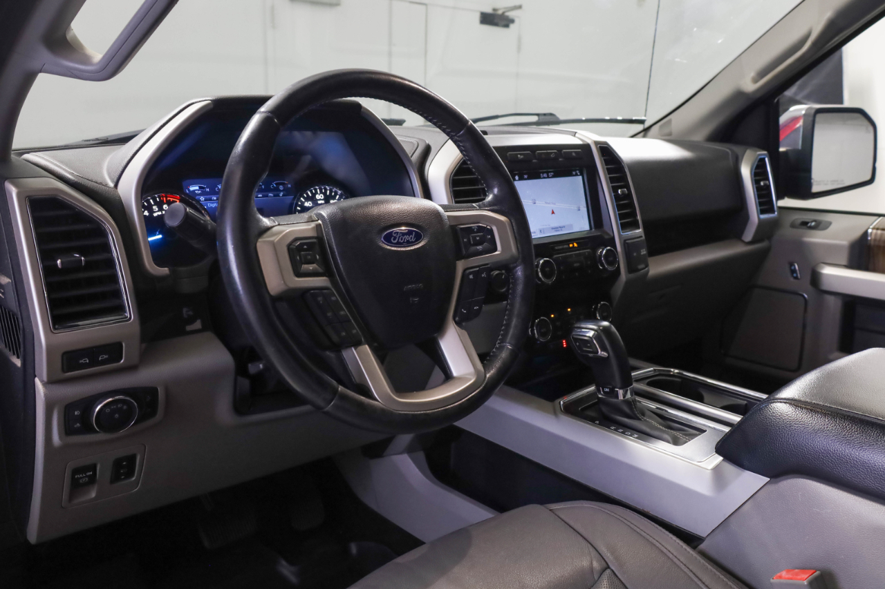 Ford F-150 4WD SuperCrew 145" Lariat 2019