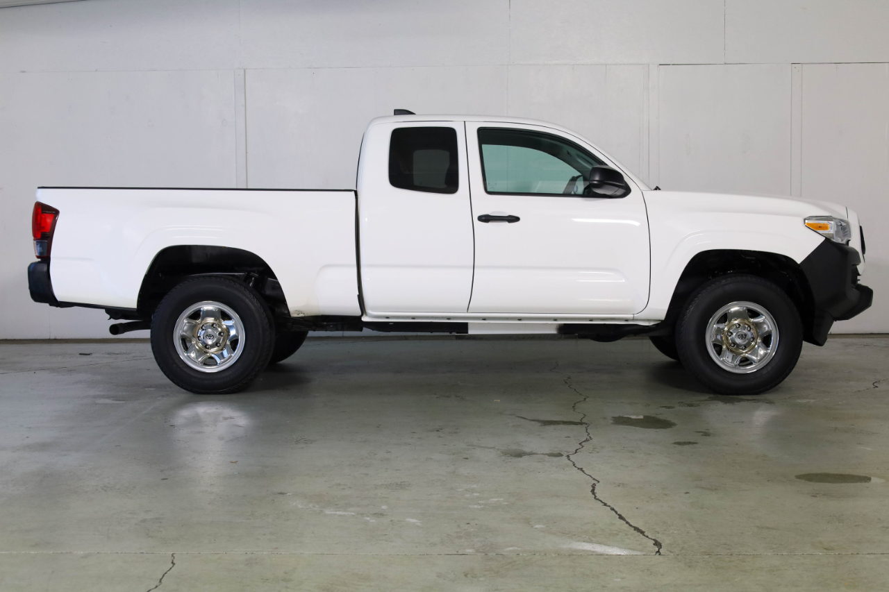 Toyota Tacoma 2WD SR Access Cab 6' Bed I4 AT (Natl) 2022