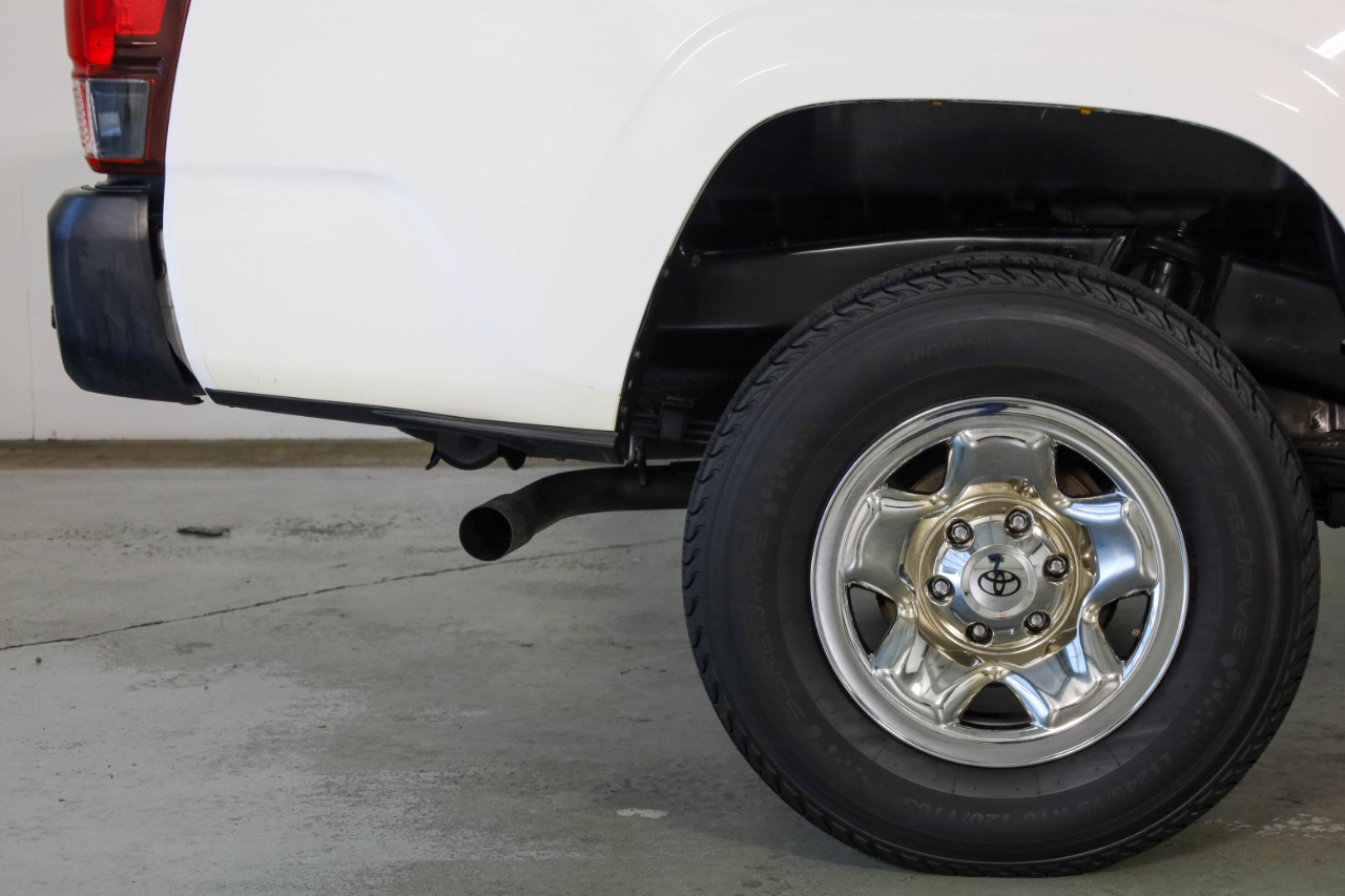 Toyota Tacoma 2WD SR Access Cab 6' Bed I4 AT (Natl) 2022