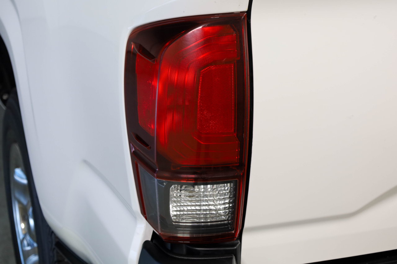 Toyota Tacoma 2WD SR Access Cab 6' Bed I4 AT (Natl) 2022