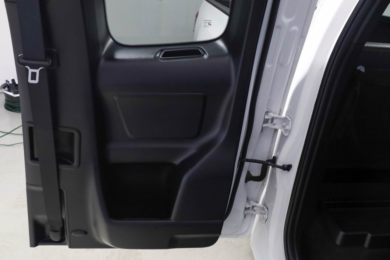 Toyota Tacoma 2WD SR Access Cab 6' Bed I4 AT (Natl) 2022