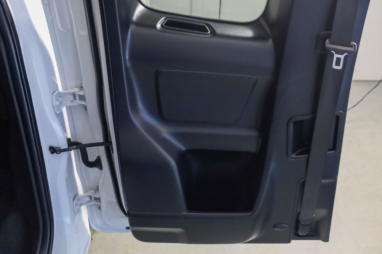 Toyota Tacoma 2WD SR Access Cab 6' Bed I4 AT (Natl) 2022