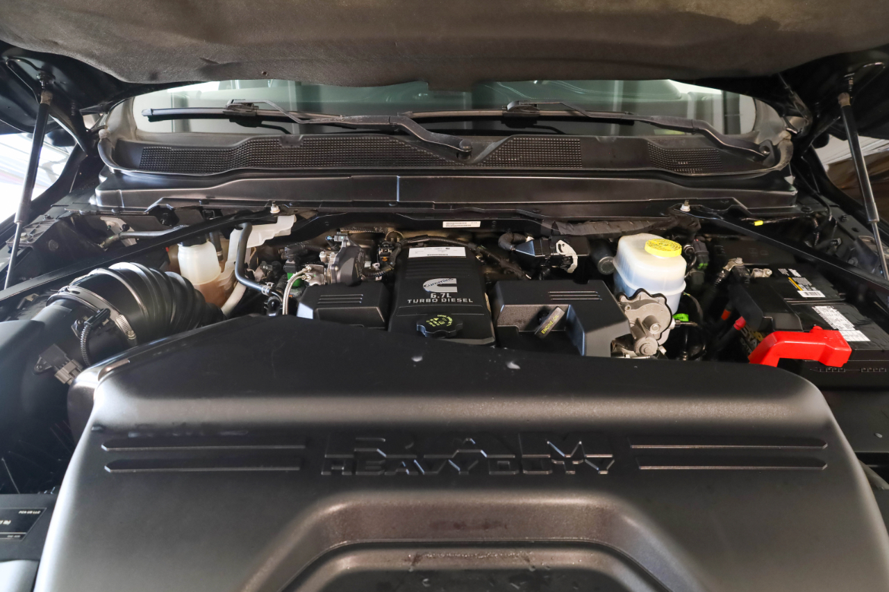 RAM 2500 Limited 4x4 Crew Cab 6'4" Box 2022