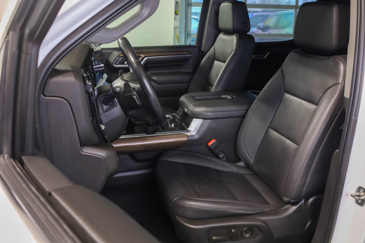 Chevrolet Silverado 1500 4WD Crew Cab 147" RST 2022