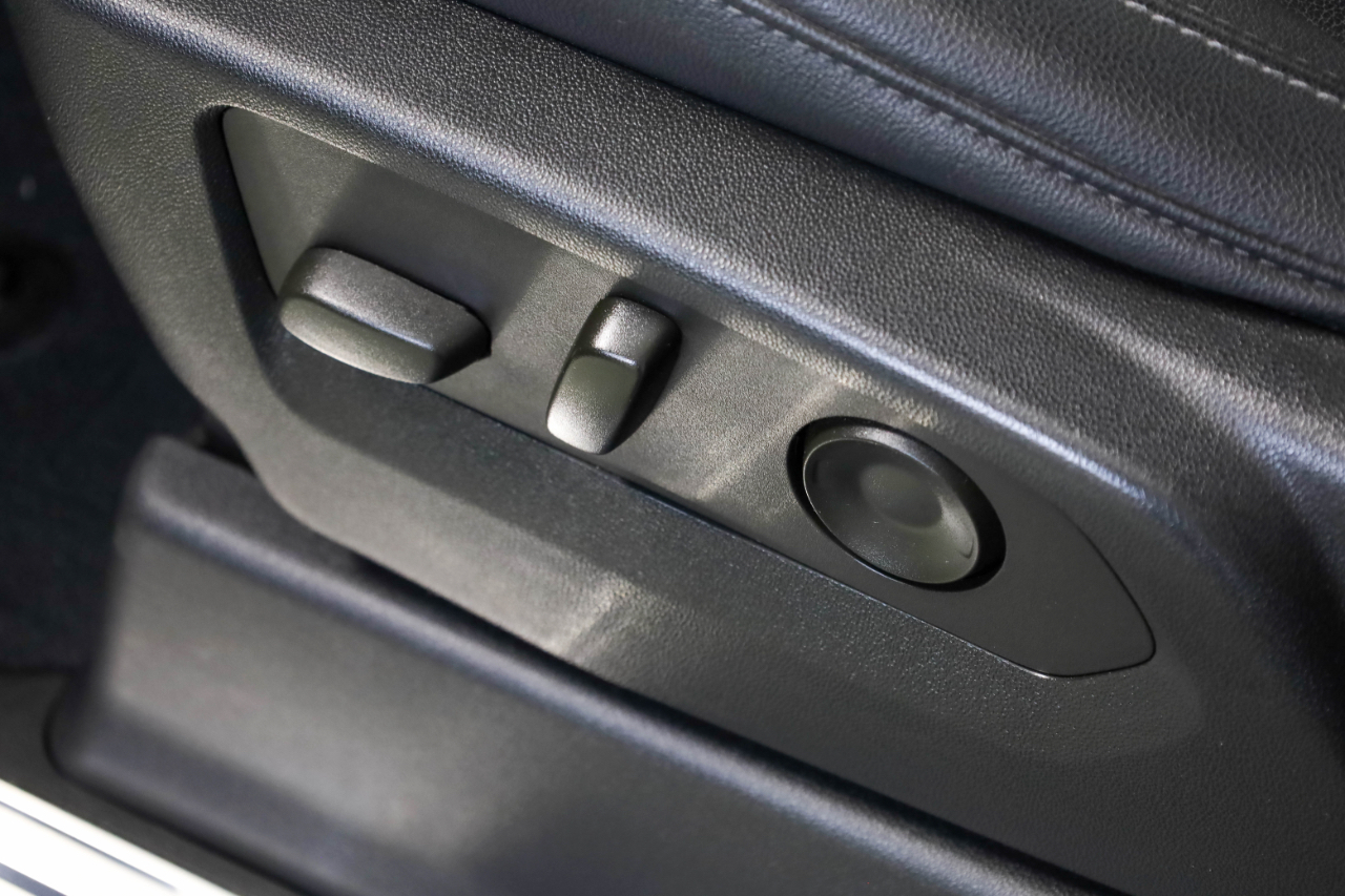 Chevrolet Silverado 1500 4WD Crew Cab 147" RST 2022