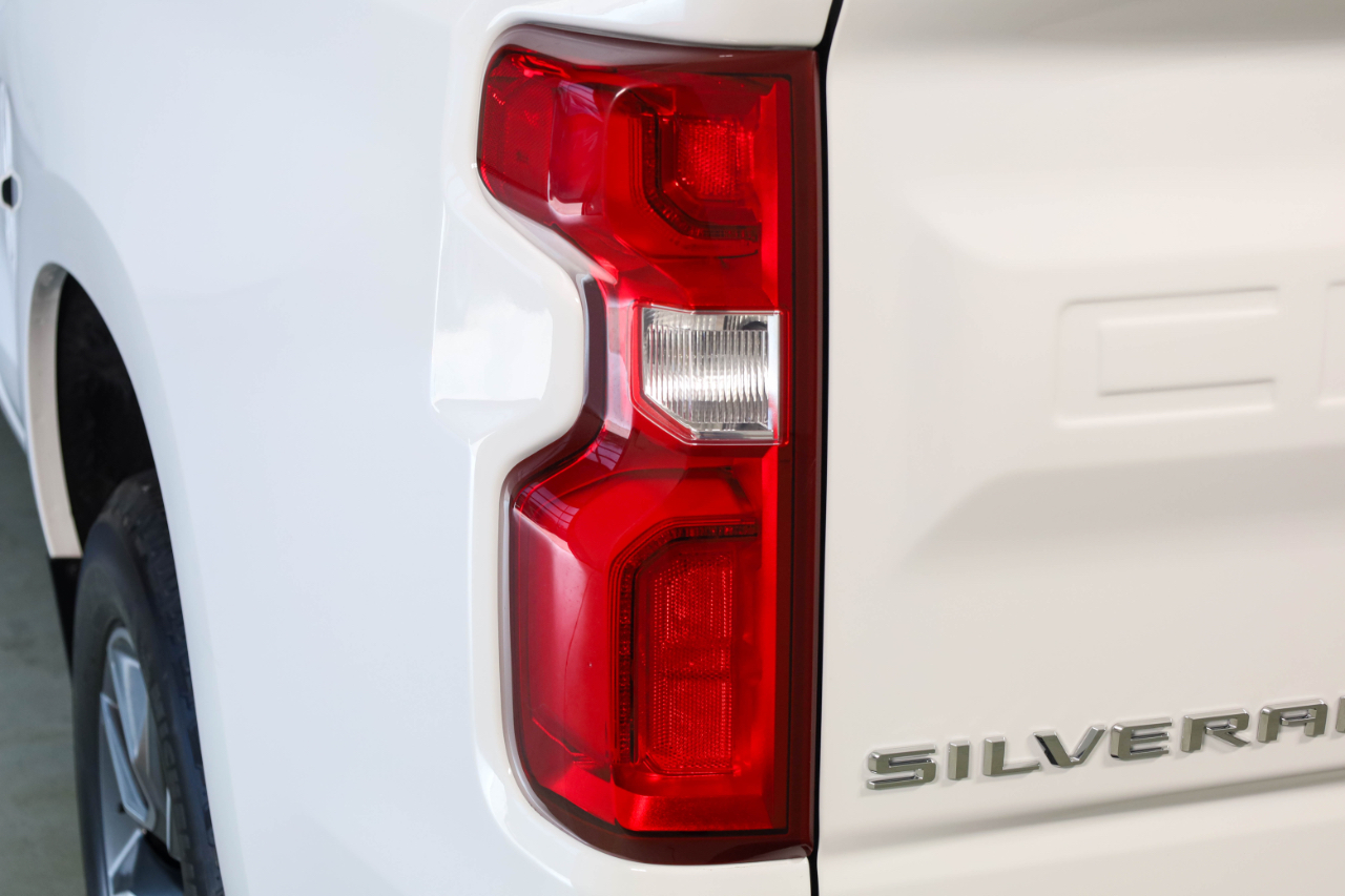 Chevrolet Silverado 1500 4WD Crew Cab 147" RST 2022