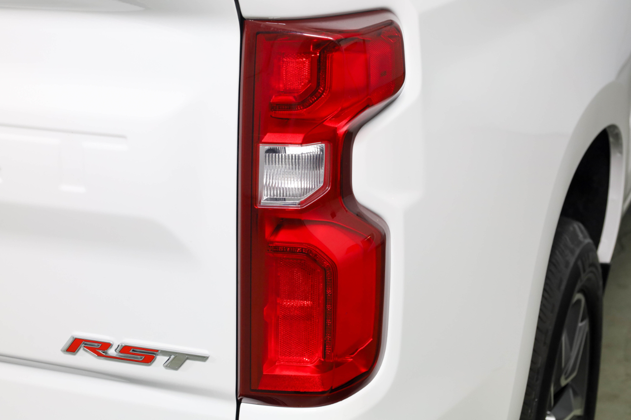 Chevrolet Silverado 1500 4WD Crew Cab 147" RST 2022