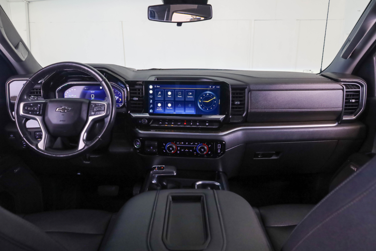 Chevrolet Silverado 1500 4WD Crew Cab 147" RST 2022