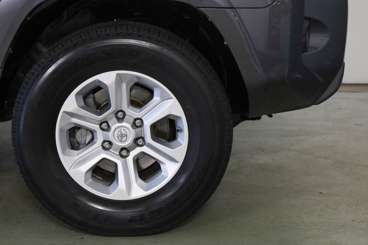 Toyota 4Runner TRD Off Road Premium 4WD (Natl) 2019