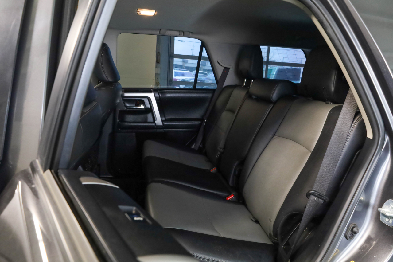 Toyota 4Runner TRD Off Road Premium 4WD (Natl) 2019