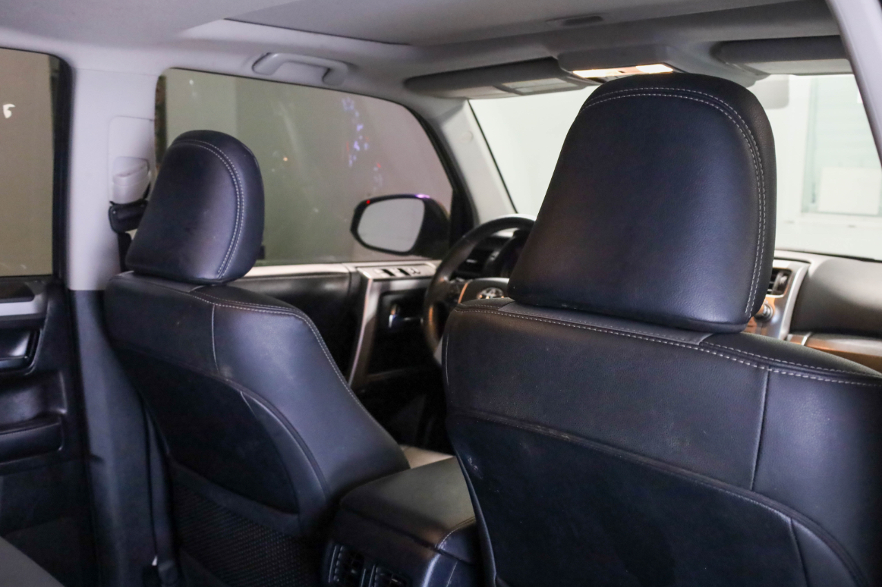 Toyota 4Runner TRD Off Road Premium 4WD (Natl) 2019