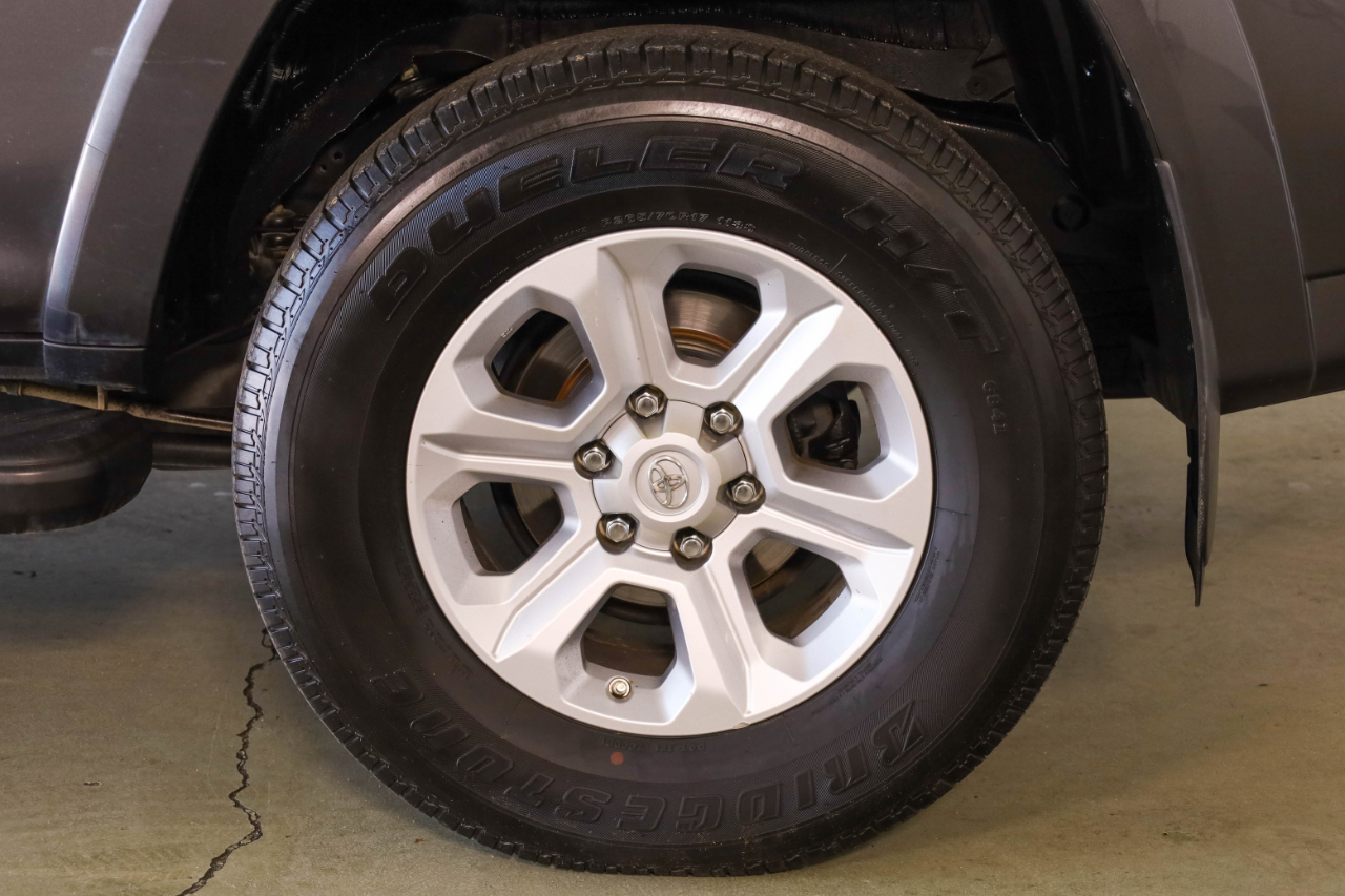 Toyota 4Runner TRD Off Road Premium 4WD (Natl) 2019