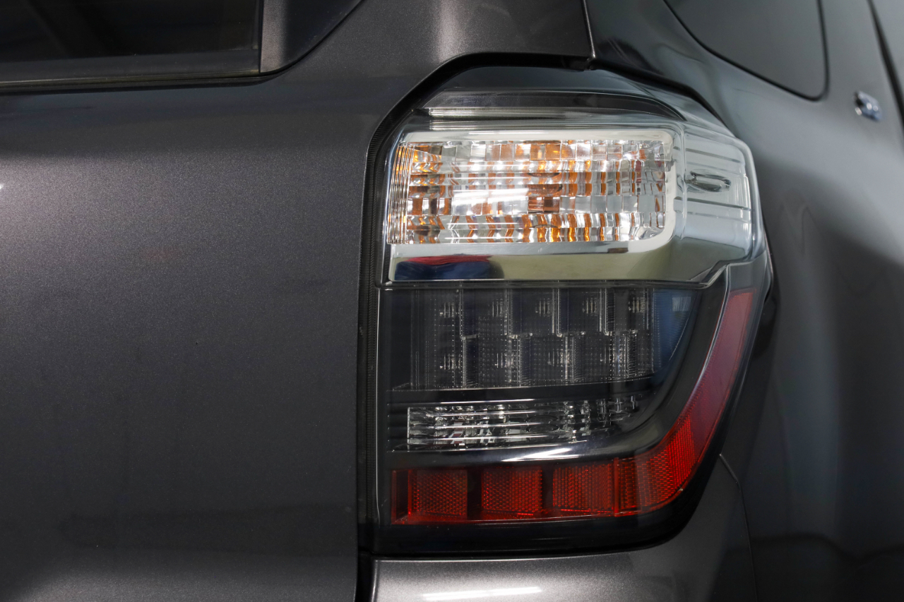 Toyota 4Runner TRD Off Road Premium 4WD (Natl) 2019