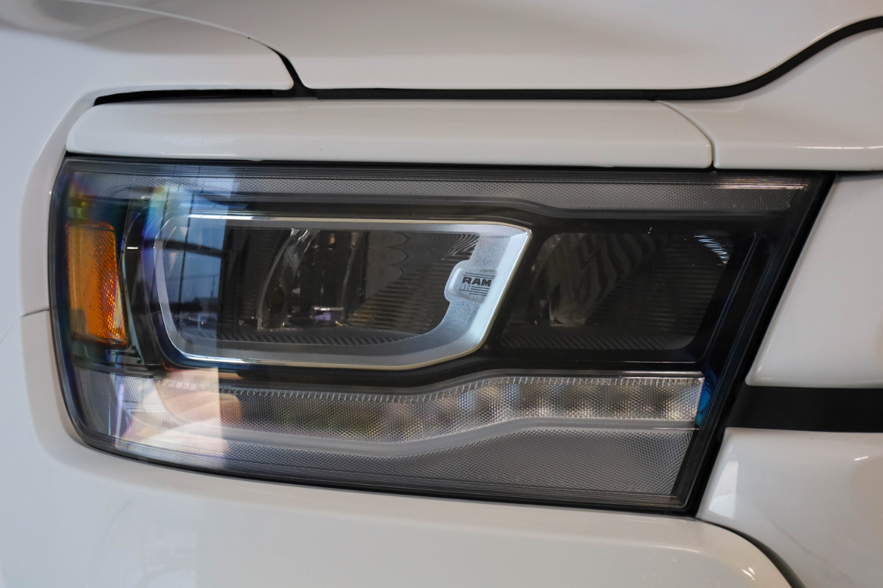 RAM 1500 Laramie 4x4 Crew Cab 5'7" Box 2022